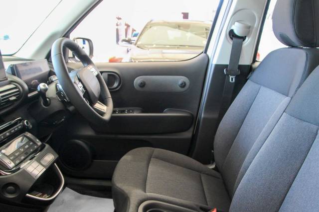 2025 Hyundai INSTER Standard Range 42kWh 01 Auto 5dr