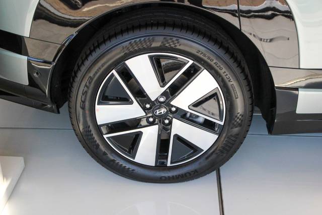 2026 Hyundai IONIQ 9 110kWh Calligraphy Auto AWD 5dr (6Seat)