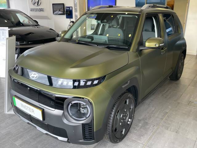 Hyundai INSTER Long Range 49kWh Cross Auto 5dr SUV Electric Amazons Green