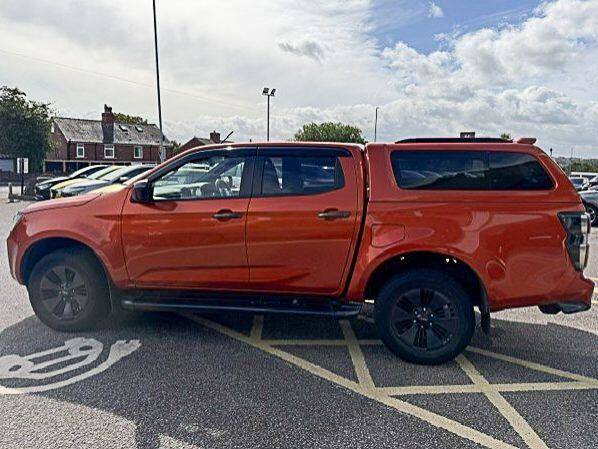 2022 Isuzu D-max 1.9 TD V-Cross Auto 4WD Euro 6 (s/s) 4dr