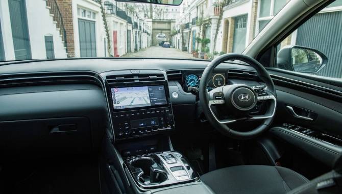 Hyundai TUCSON - Interior
